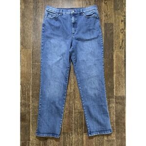 Gloria Vanderbilt Amanda Jeans Women's Size 14 Missy (W32xL28) Straight Leg Blue